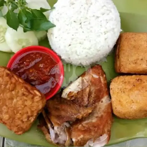 Lalap Ayam Goreng | Nasi Goreng Rizky Banyuwangi, Bypass Ngurah Rai