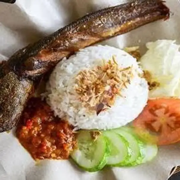 Nasi Penyet Lele | Chicken Katsu Phuk Phuk Aisyahrini