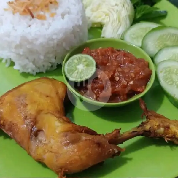 Nasi Ayam Penyet | Ayam Penyet Bumbu Kuning, Piayu