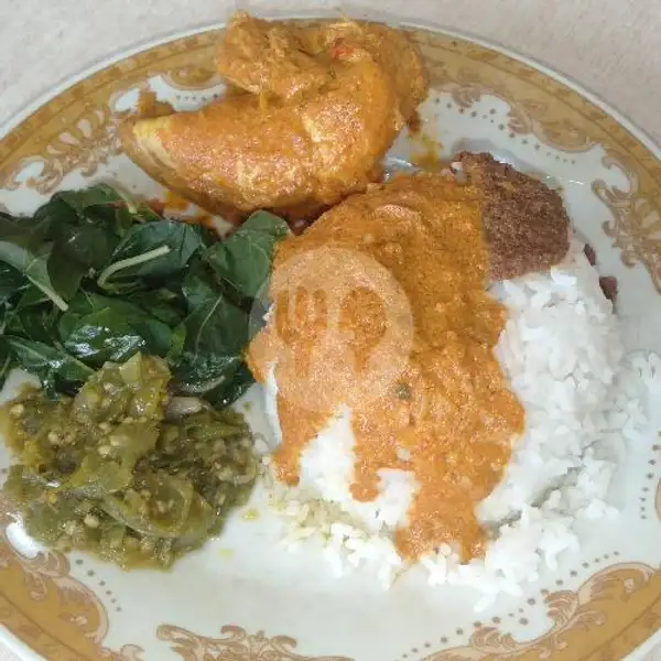 Nasi Ayam Gulai + Es Teh Manis | RM Padang Marawa, Pinang