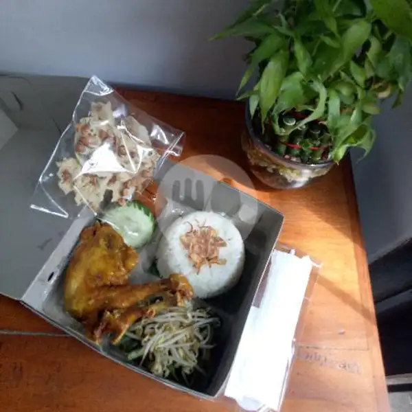 Nasi Pecel Ayam AKB | Ayam Kremes Bengawan, Denpasar