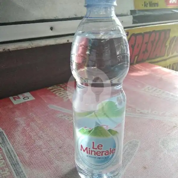 Mineral Water | Warung Muslim Pak Kumis, Diponegoro