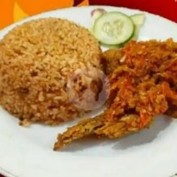 Nasi Gorengnya Ayam Penyet | STEAK & SOFT DRINK ALA R & T CHEF